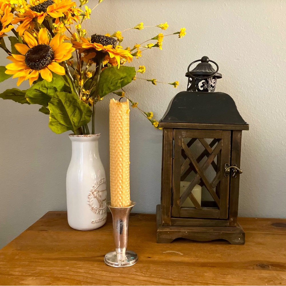 Beeswax candle